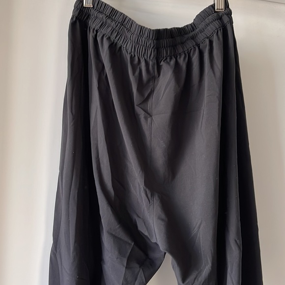 ARITZIA-TNA Jogger, Black - Picture 5 of 5